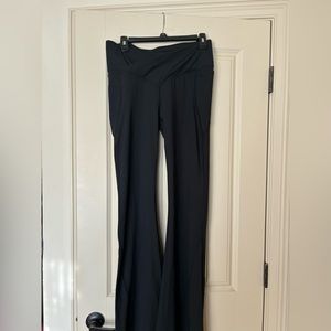 Cross over flare leggings